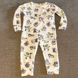 Cat & Jack Cream Pajama Set with Fun Animal Print HALLOWEEN size 18 months